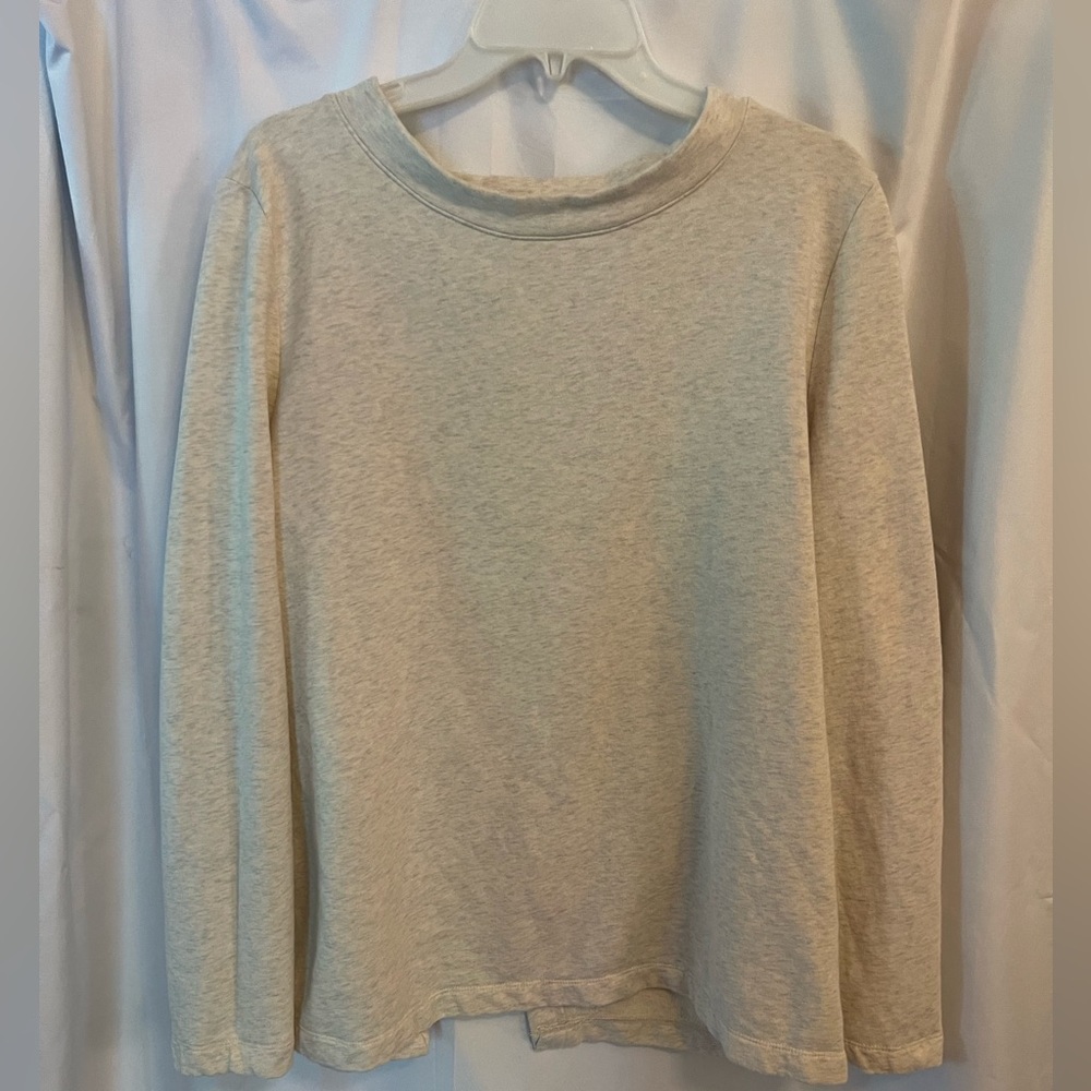 Loft Back Buttoned Sweatshirt